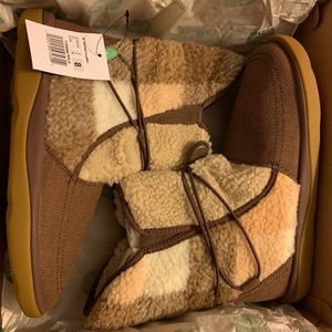 Sanuk Tripper Flurry